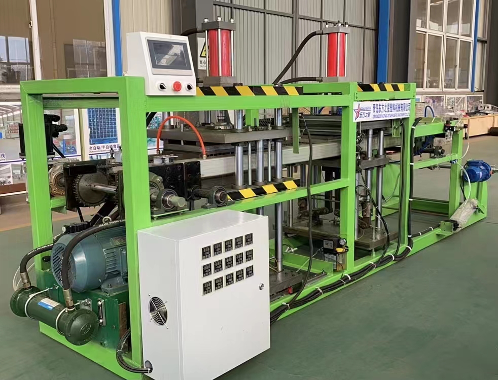 W jaki sposób w pełni zautomatyzowany sprzęt do tac do sadzonek może zapewnić stabilną i wydajną produkcję?