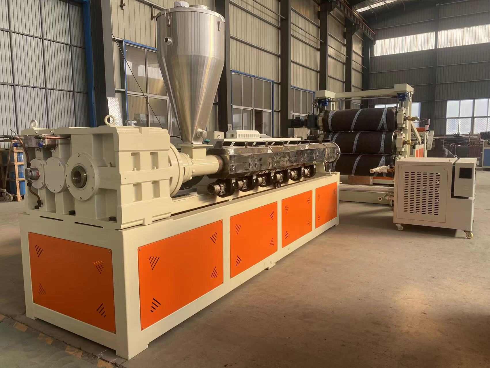 Linia do produkcji płyt kryształowych z PCV