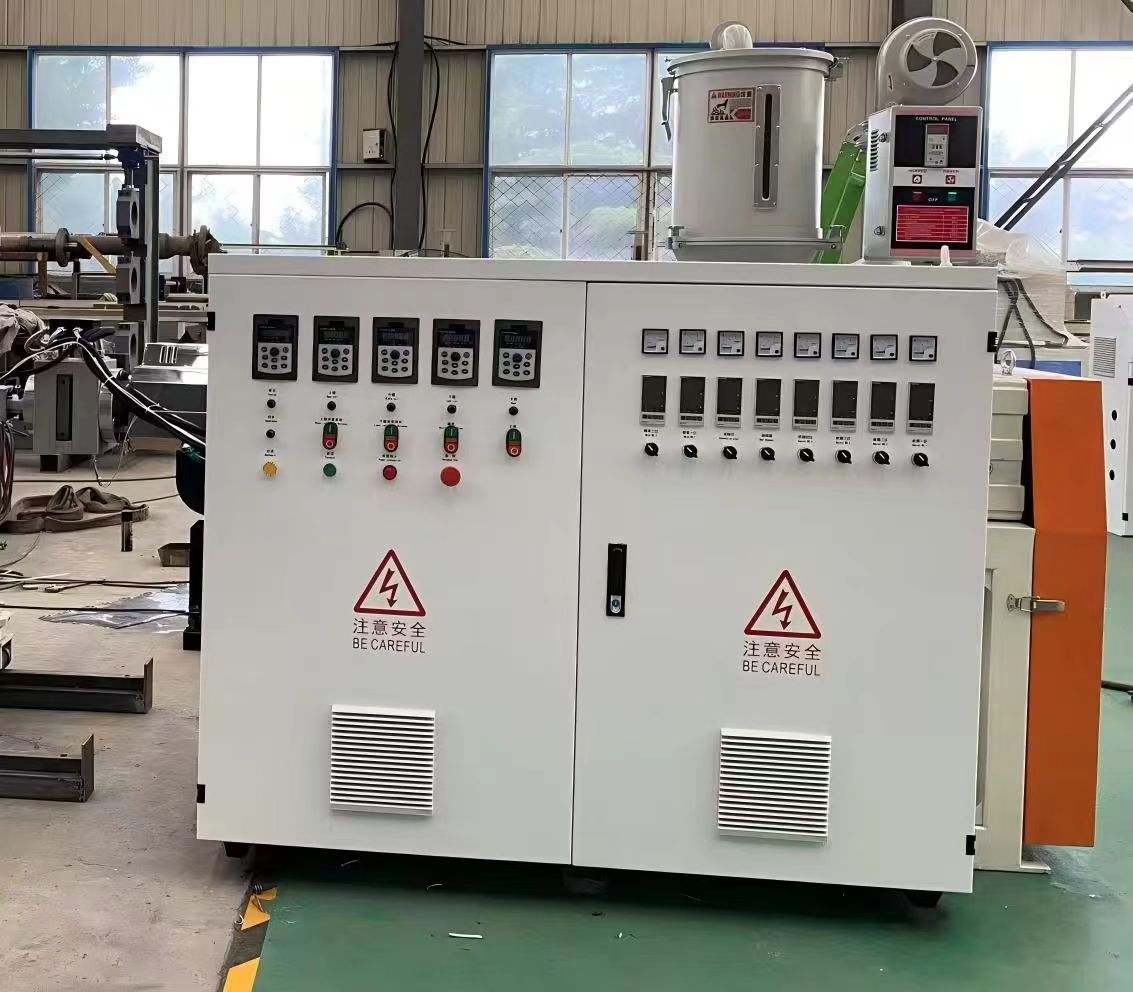 Linia do produkcji taśm wodoodpornych TPE/TPO